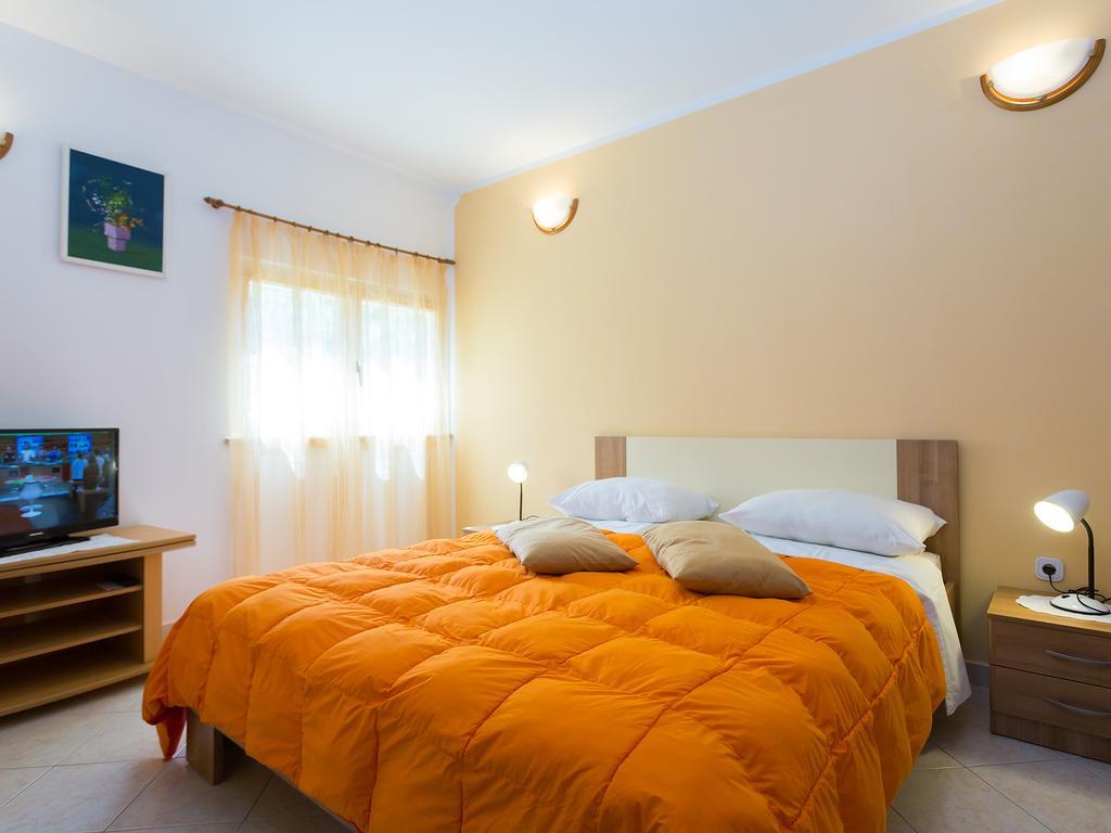 Apartments Graziella Porec Exterior photo