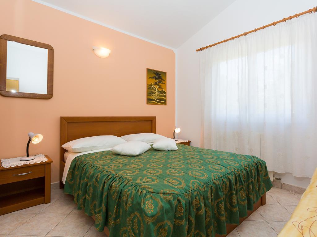Apartments Graziella Porec Exterior photo